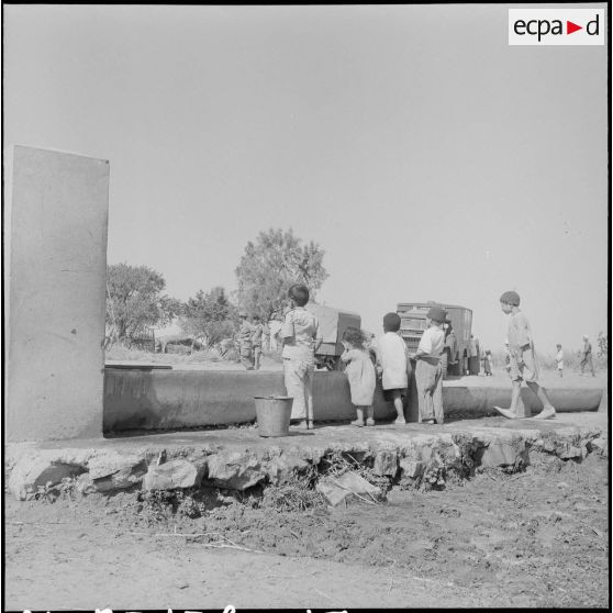 Assistance médicale à Orléansville. [Description en cours]