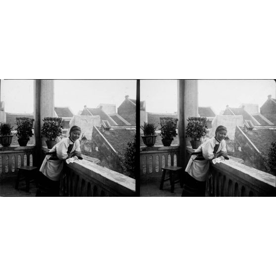 1319. Jeune chinoise (lâ). [légende d'origine]