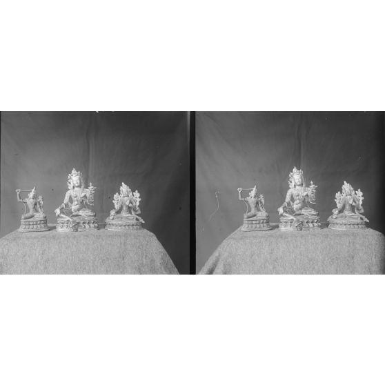 1327. Tara verte. Cyâmavarma [au centre]. [légende d'origine]