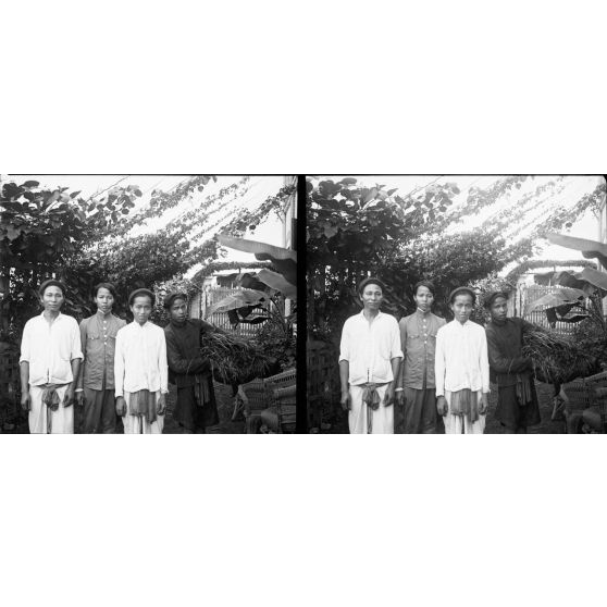 1371. Cuisinier = Saïs = boÿ = coolie. Jardin. [légende d'origine]