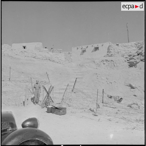 Le 7e RTA (7e régiment de tirailleurs algériens) au poste de Fontaine des Gazelles. [Description en cours]
