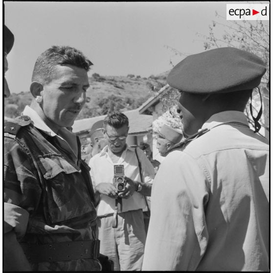 Inauguration de la section administrative spécialisée (SAS) de Taourtatsine près de Tabla. [Description en cours]