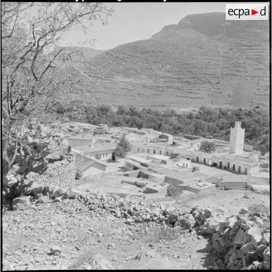 Le 403e RAA à Beni-Bahdel. [Description en cours]