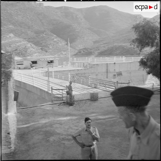 Le 403e RAA à Beni-Bahdel. [Description en cours]