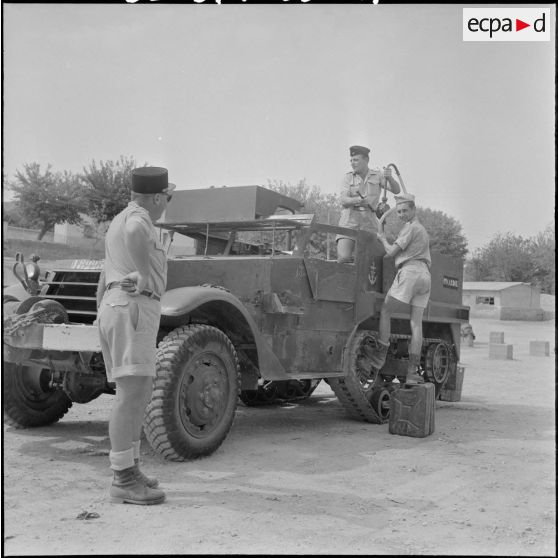 Régiment d'infanterie coloniale du Maroc (RICM) en Algérie. [Description en cours]
