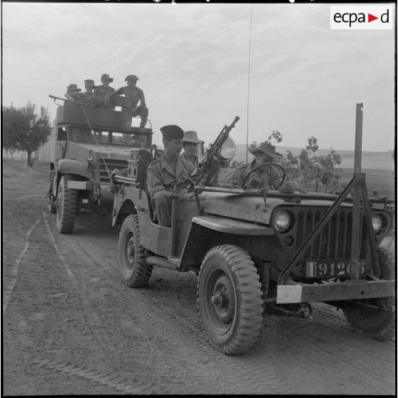 Régiment d'infanterie coloniale du Maroc (RICM) en Algérie. [Description en cours]