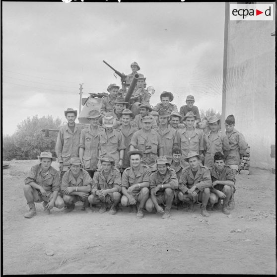 Régiment d'infanterie coloniale du Maroc (RICM) en Algérie. [Description en cours]