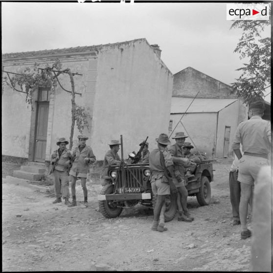 Régiment d'infanterie coloniale du Maroc (RICM) en Algérie. [Description en cours]