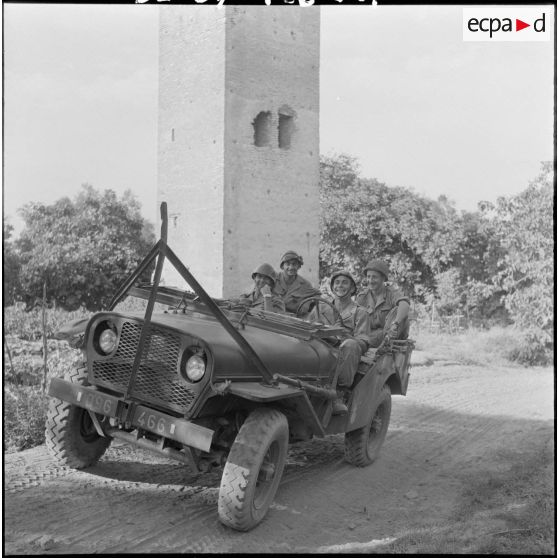 Le 48e BI à Eugene Etienne (Hennaya). [Description en cours]