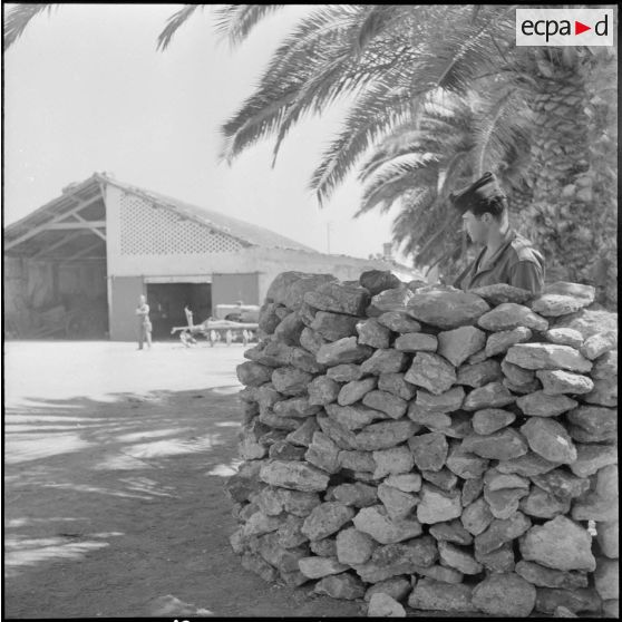 Le 48e BI à Eugene Etienne (Hennaya). [Description en cours]