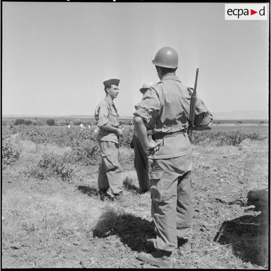 Le 48e BI à Eugene Etienne (Hennaya). [Description en cours]