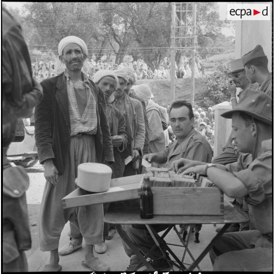 Le 3/5e REI à Tlemcen. [Description en cours]