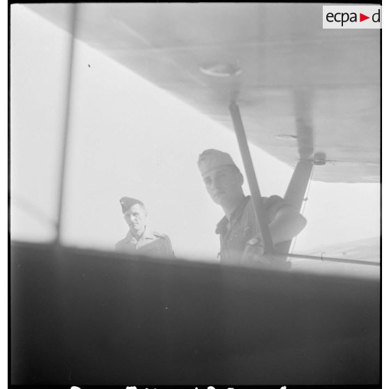 La 2e DIM et la 252e CCR à Bône. [Description en cours]