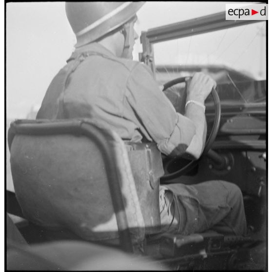 La 2e DIM et la 252e CCR à Bône. [Description en cours]