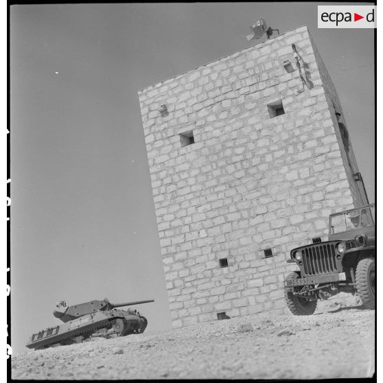 Le 26e RIM à Kouif près de la frontière tunisienne. [Description en cours]