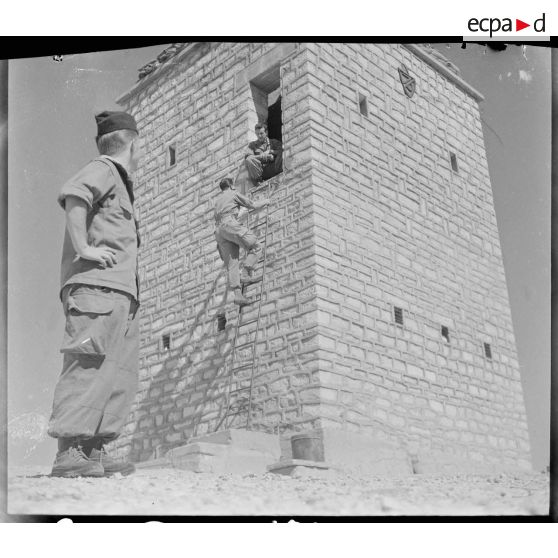 Le 26e RIM à Kouif près de la frontière tunisienne. [Description en cours]