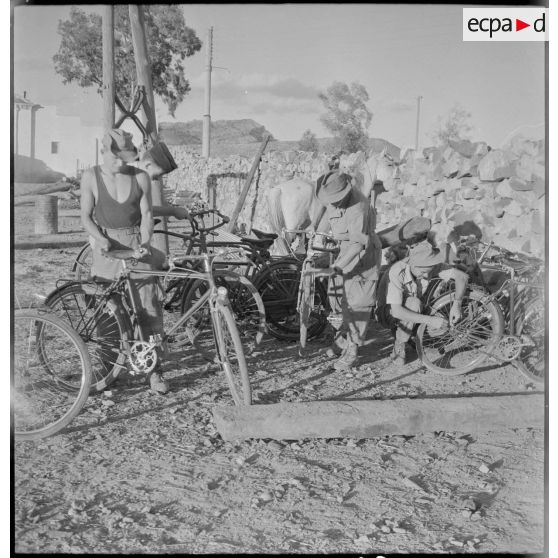 Le 26e RIM à Kouif près de la frontière tunisienne. [Description en cours]