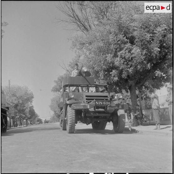 Le 20e bataillon de chasseurs à pied (20e BCP) à Palikao. [Description en cours]