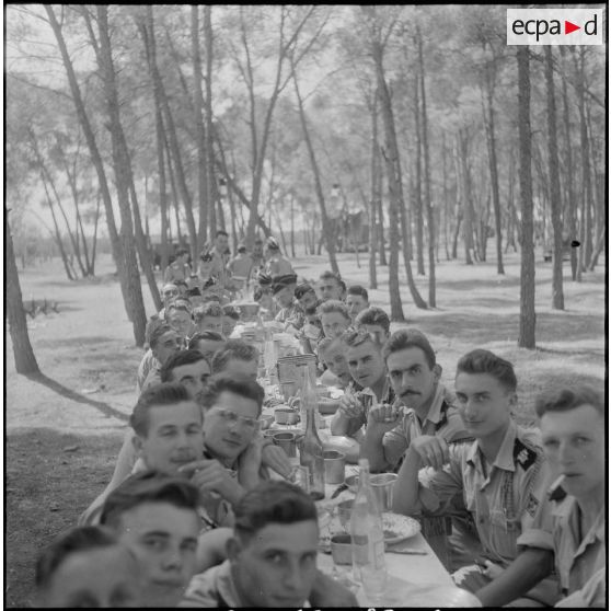 Le 20e bataillon de chasseurs à pied (20e BCP) à Palikao. [Description en cours]