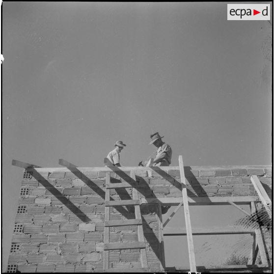 Le 20e bataillon de chasseurs à pied (20e BCP) à Palikao. [Description en cours]