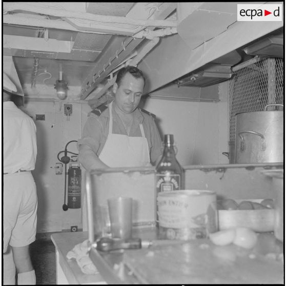 Vie à bord de l'escorteur d'escadre le Duperré. [Description en cours]