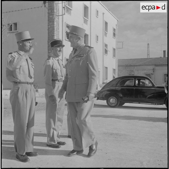 Prise d'armes. [Description en cours]