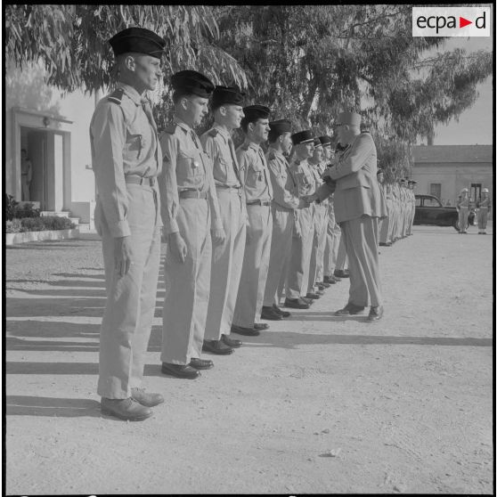 Prise d'armes. [Description en cours]