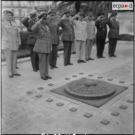 Visite des délégués étrangers. [Description en cours]