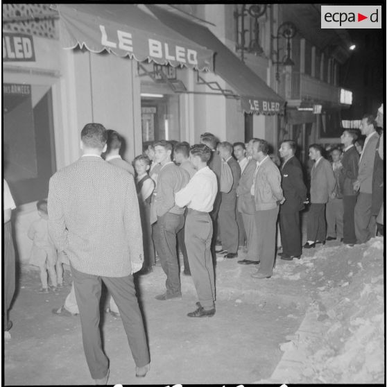 Exposition "Combattant 43" dans le hall du journal Le Bled à Alger. [Description en cours]