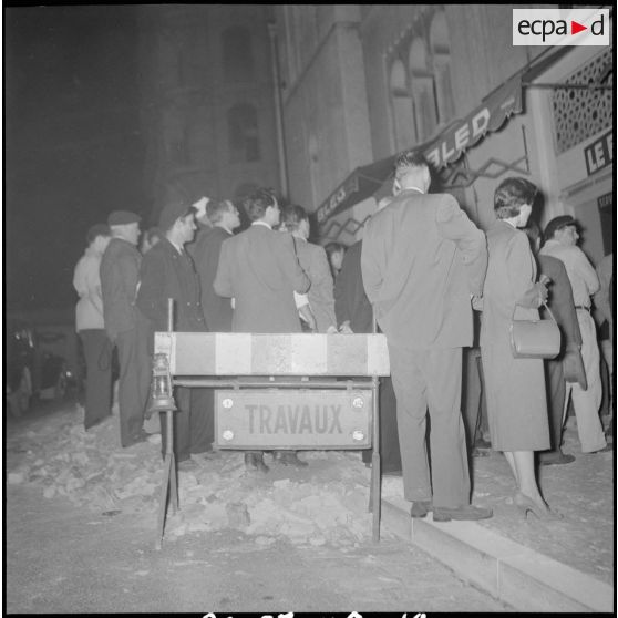 Exposition "Combattant 43" dans le hall du journal Le Bled à Alger. [Description en cours]