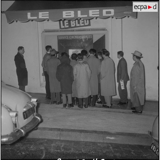 Exposition "Combattant 43" dans le hall du journal Le Bled à Alger. [Description en cours]