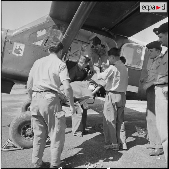 La base aérienne de Oued-Hamimim (BA 216). [Description en cours]