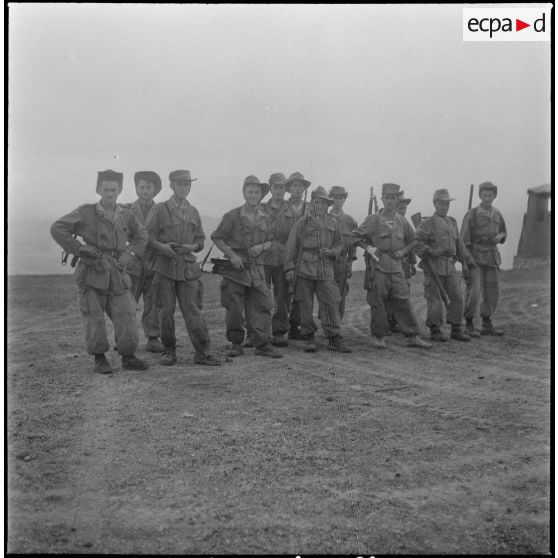 La 3e compagnie du 586e bataillon de transmission (586e BTrs). [Description en cours]