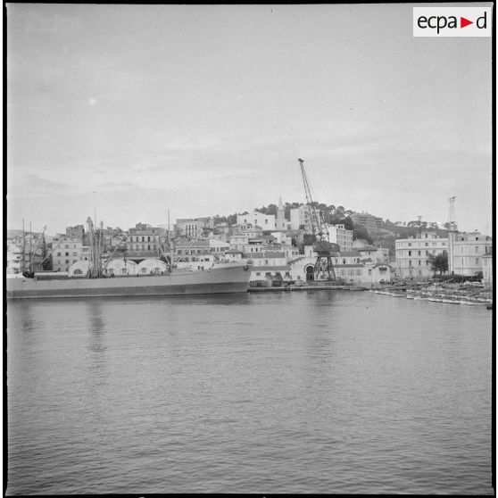 Le port de Bône. [Description en cours]