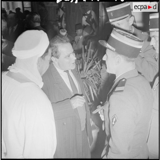 Réunion d'anciens combattants à Maison-Carrée. [Description en cours]