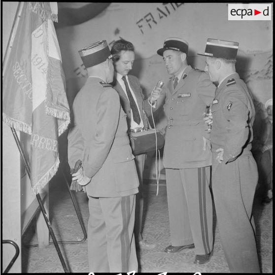 Réunion d'anciens combattants à Maison-Carrée. [Description en cours]
