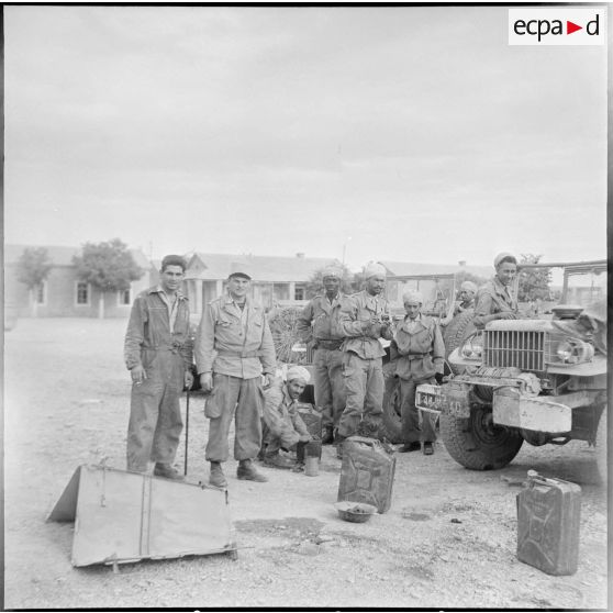 Opération dans le désert. [Description en cours]