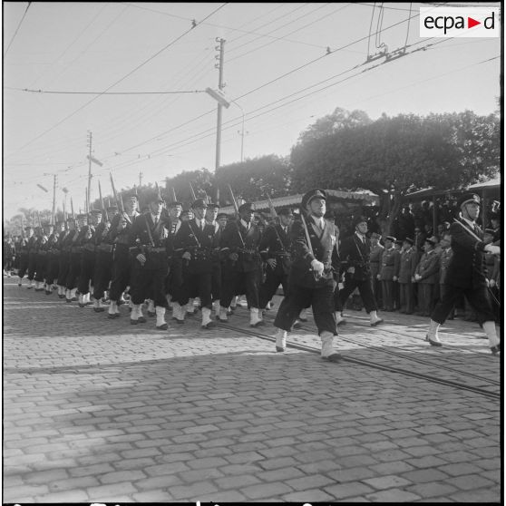 Cérémonie du 11 novembre à Alger. [Description en cours]