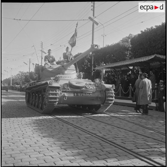 Cérémonie du 11 novembre à Alger. [Description en cours]