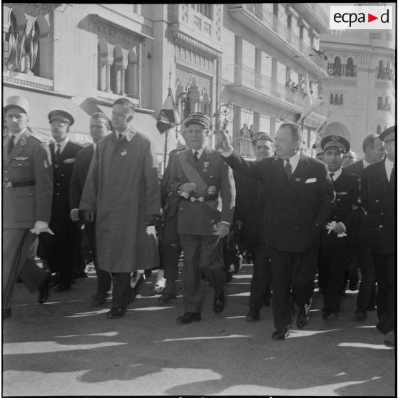 Cérémonie du 11 novembre à Alger. [Description en cours]