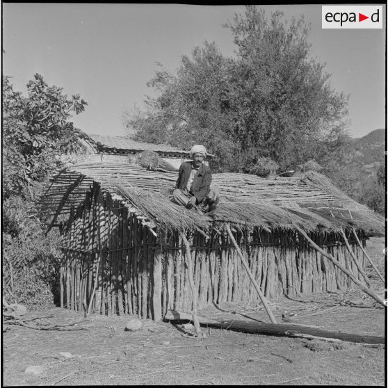 Une harka. [Description en cours]