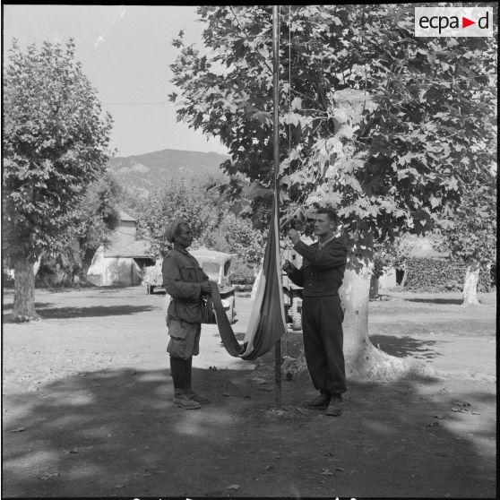 Une harka. [Description en cours]