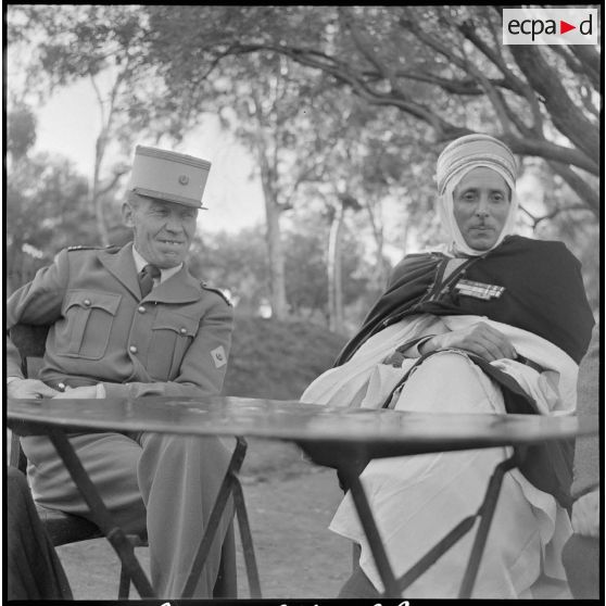 Le 65e RA au goum Bou-Alem. [Description en cours]