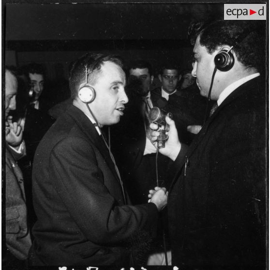 Cocktail Philips à l'hôtel Saint-Georges. [Description en cours]