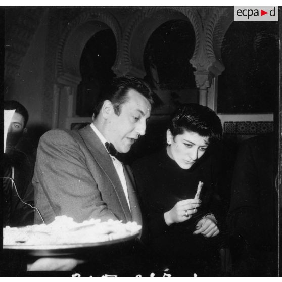 Cocktail Philips à l'hôtel Saint-Georges. [Description en cours]