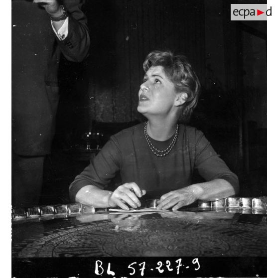 Cocktail Philips à l'hôtel Saint-Georges. [Description en cours]