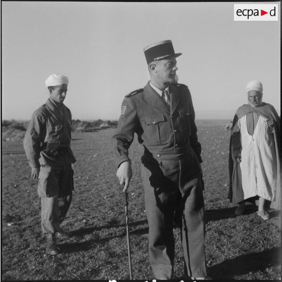 Vie quotidienne au 8e régiment d'infanterie motorisé. [Description en cours]