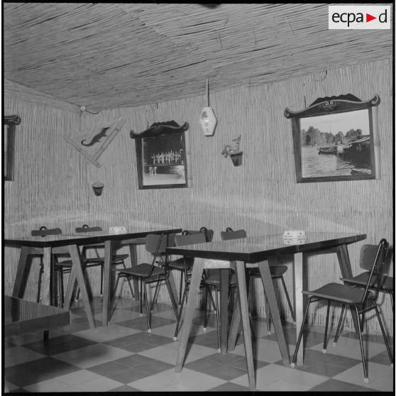 Visite d’un restaurant vietnamien. [Description en cours]