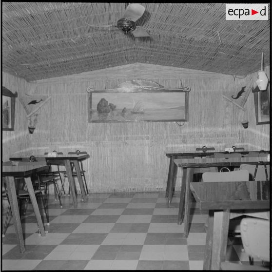 Visite d’un restaurant vietnamien. [Description en cours]