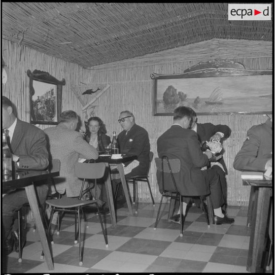 Visite d’un restaurant vietnamien. [Description en cours]